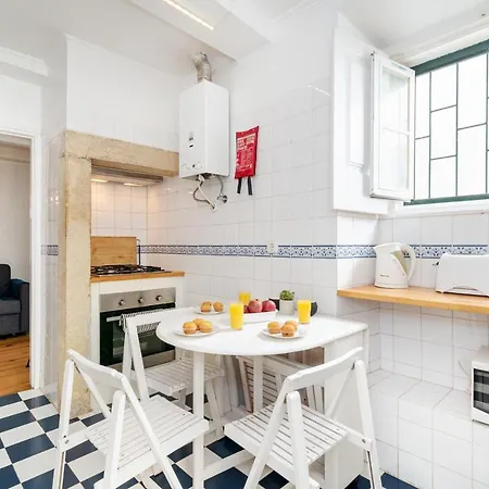 Apartman A Local In