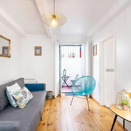 A Local In Apartman